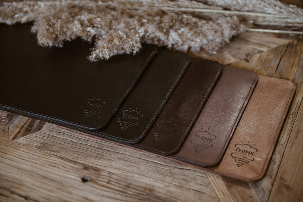 Skórzane etui na MacBook 16" Pro - czarne-4