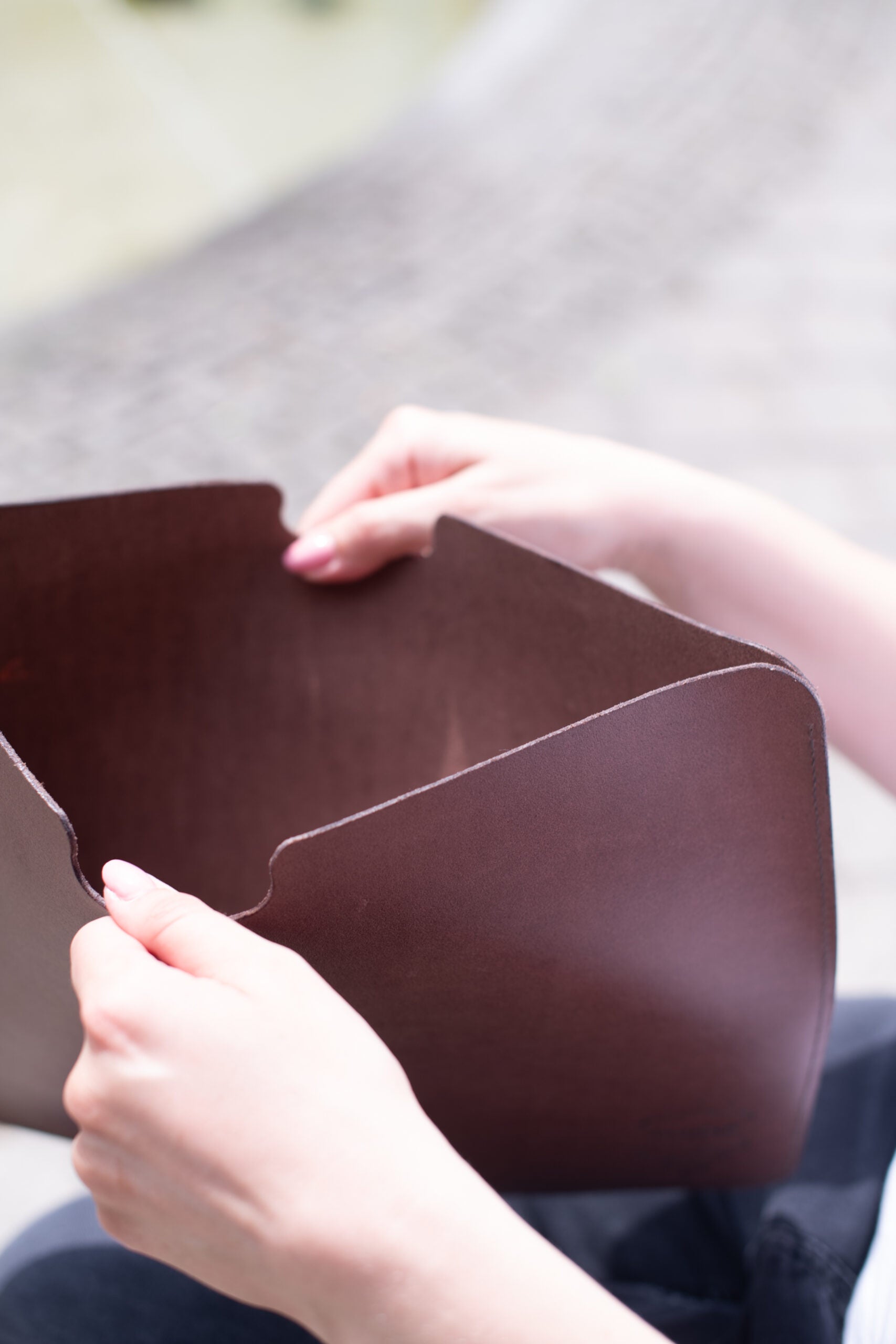 Skórzane etui na MacBook 16" Pro - czarne-7